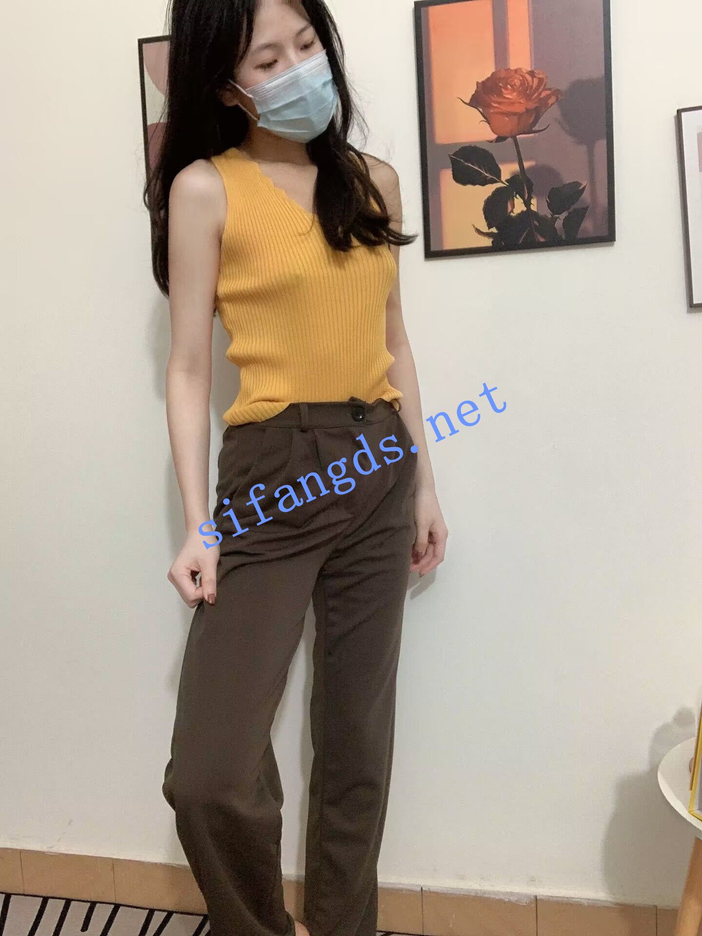 高颜值极品淫妻《城里玉莲》付费福利 []