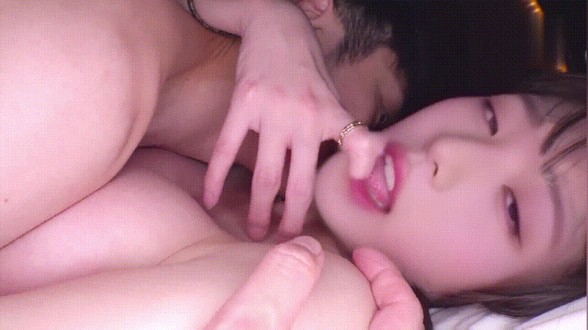 (AI换脸-极)《张员瑛》顶级黑丝美腿美眉足交激战无套内射 [1.09g]