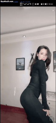 《抖音 钰儿 御木本》极品蜜桃臀 透视裙露内骚舞 内衣套装 [1.29GB(6V)]