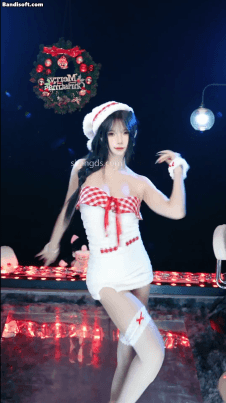 《抖音 AA》极品长腿萌妹 超短裙极限露内骚舞 很顶很诱惑 [2.2GB(29V)]