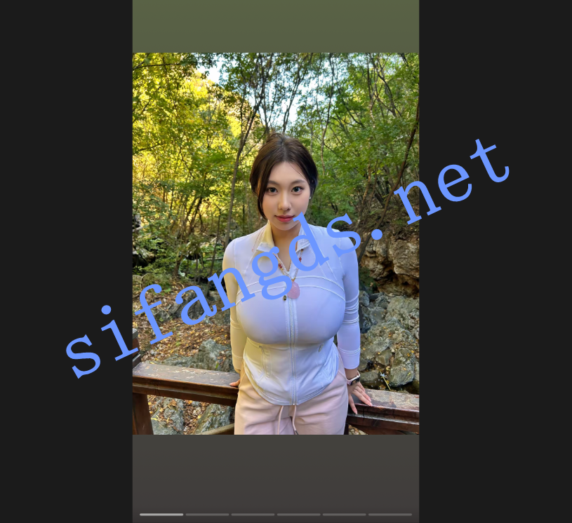 《抖音巨乳》小灿 健身版 露点淋浴福利视频图片 [25m]