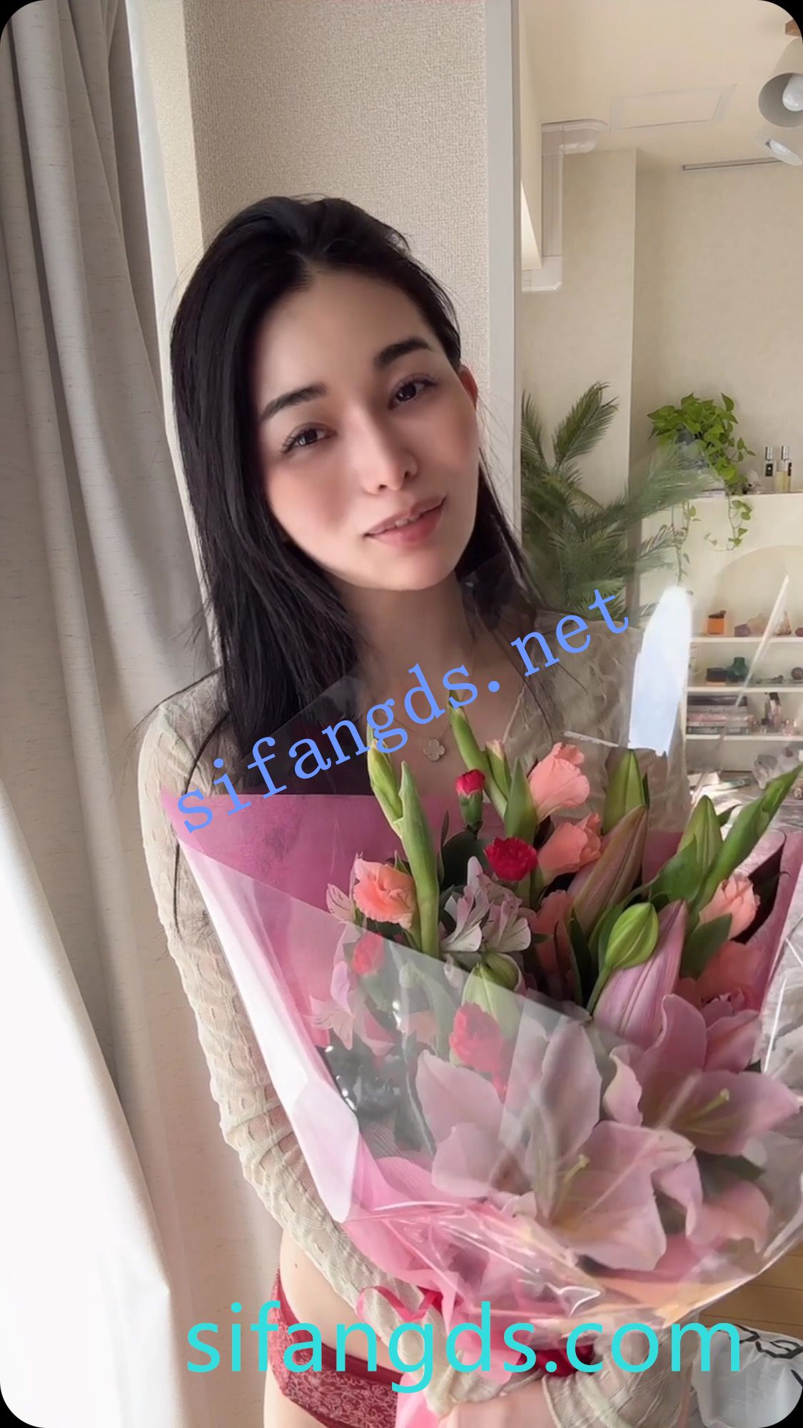 《重磅》顶级日本颜值网红Rikako Katayama 女女 黑人最全合集 [10G]