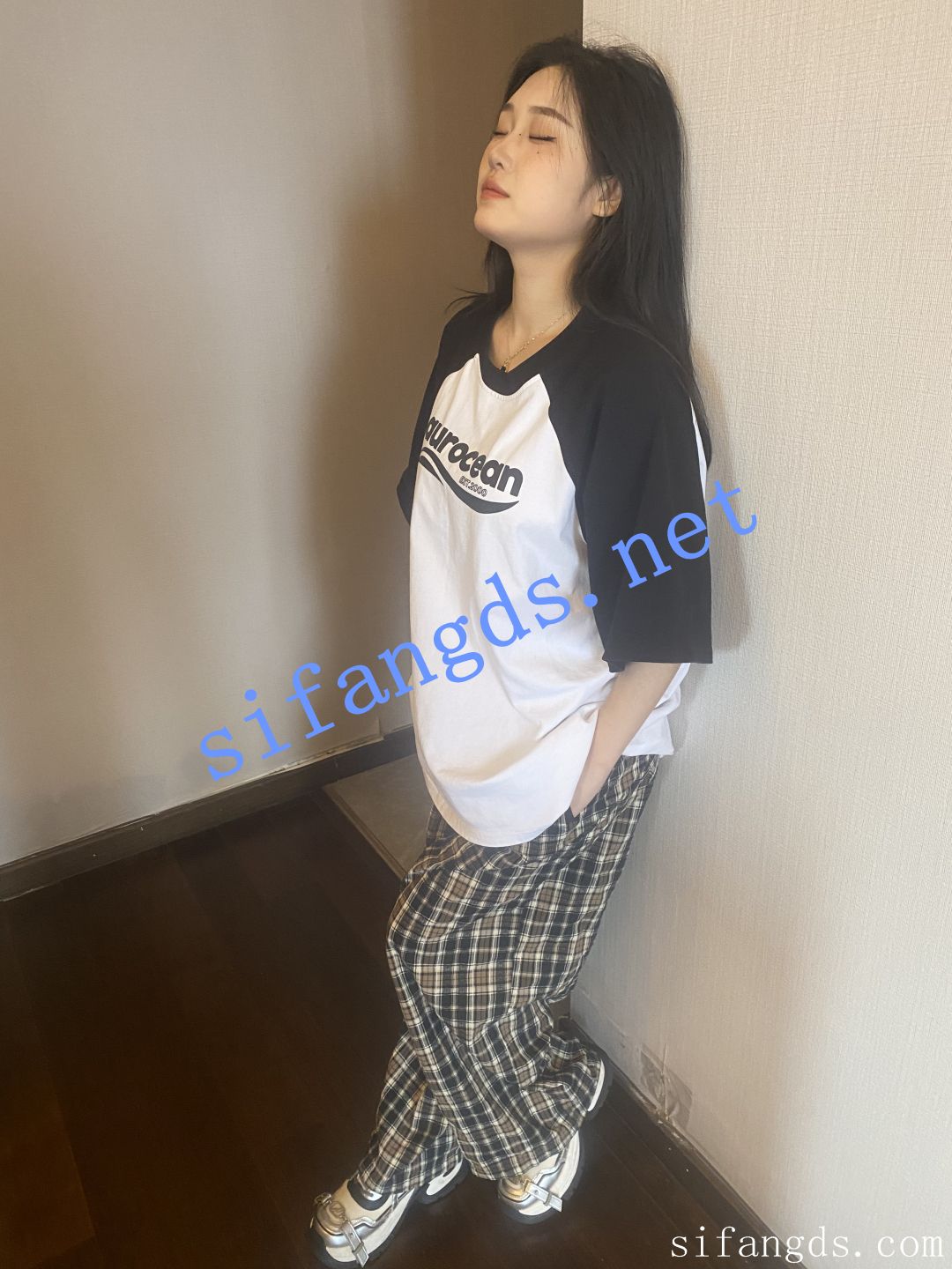 ♏极品嫩B♏内在超美的纹身小太妹 私拍大合集 身材可口 [4.87G]