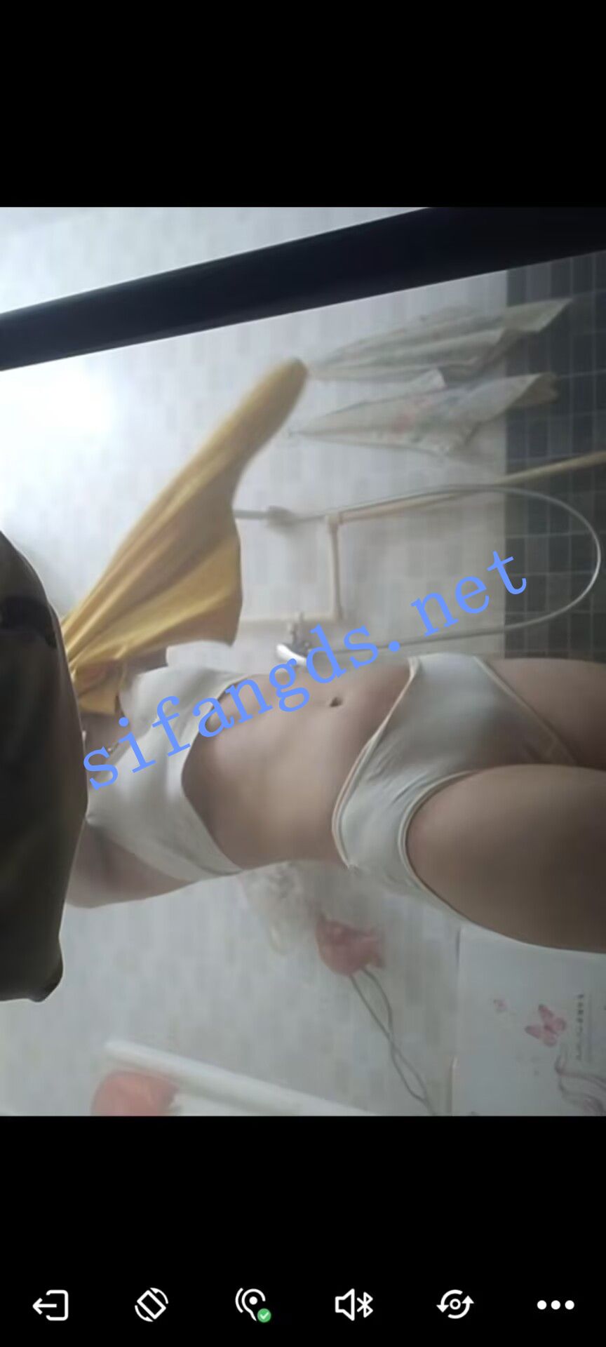 ✅独家✅偷拍邻居家上大学的女儿洗澡 []