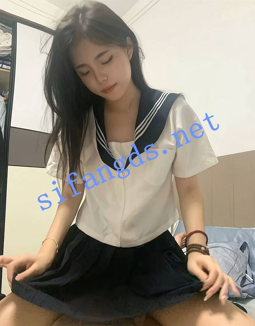 ❤️《S级别泄密》最近被男友流出的四位高颜值女孩图影 [1.47G]