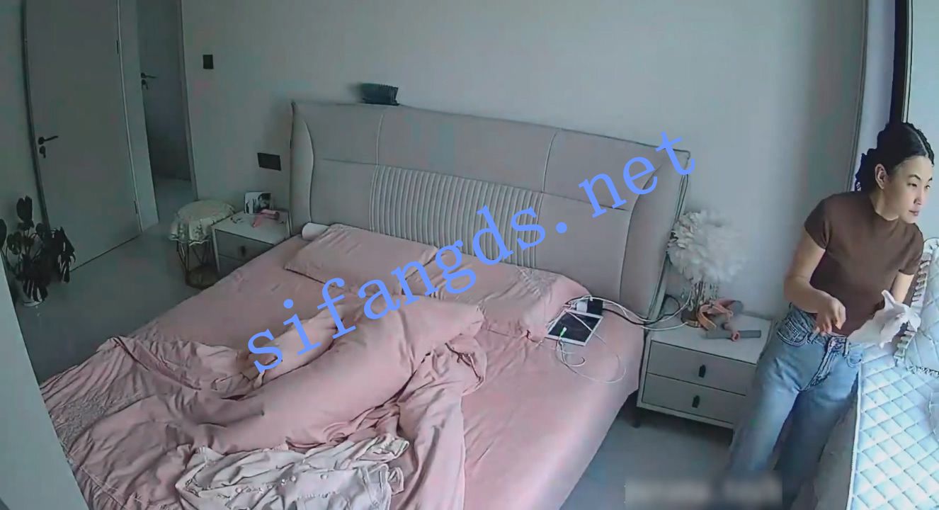 《四月家庭台流出》老公发工资必须满足他性生活 [3.06G]
