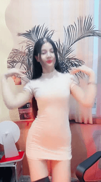 ♆《小少妇以下海》舞蹈御姐! 超骚,超漂亮,道具自慰,尿尿! [3.18GB]