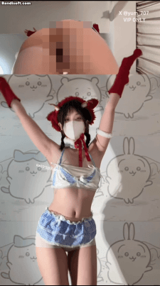 《推特 yum_707/玉米》最新VIP专享 双视角骚舞 汽车摇 抖奶 [756MB（6V+20P）]