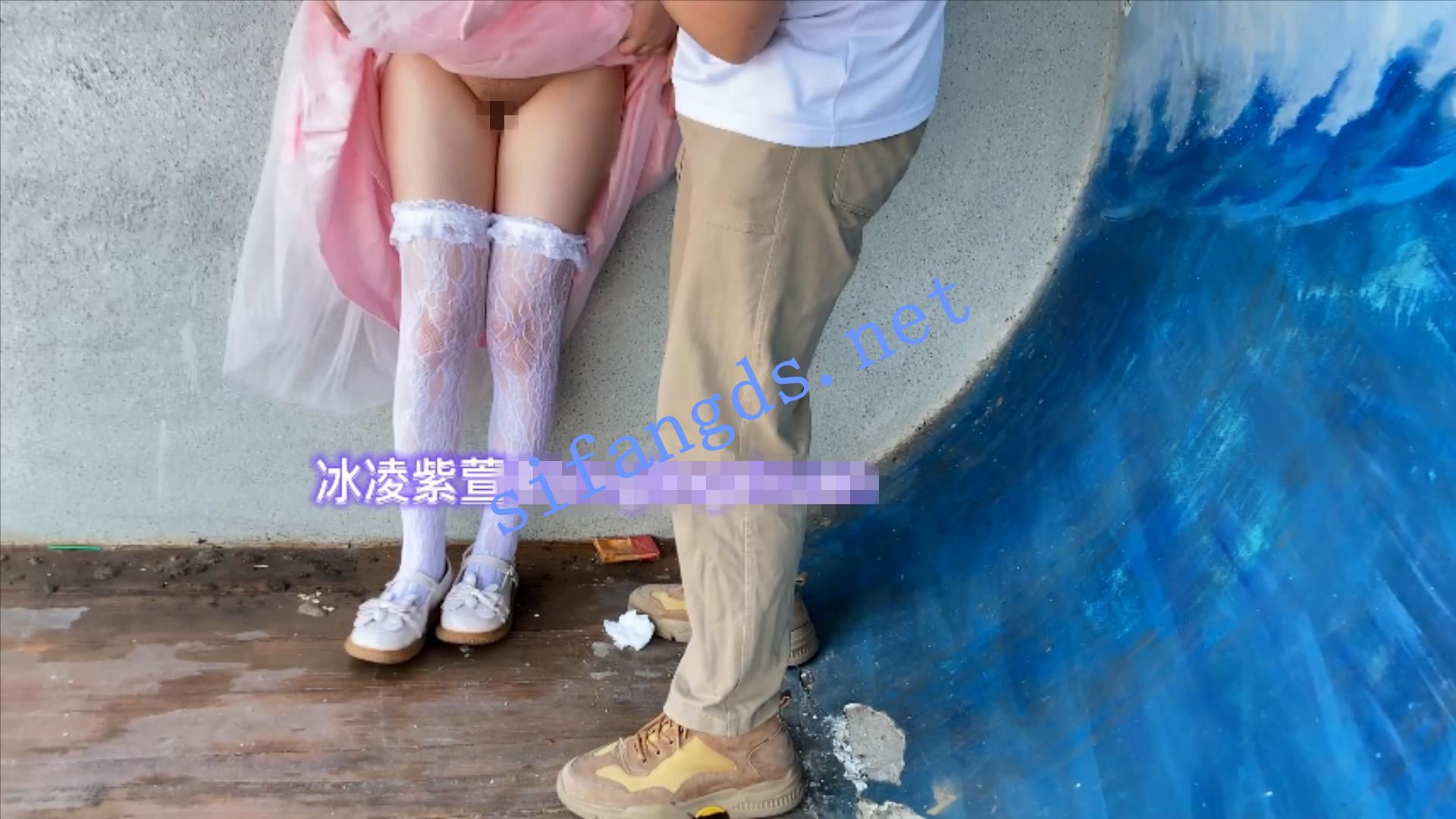 《重磅核弹》极品媚黑萝莉人妻《冰凌紫萱》付费福利(2) []