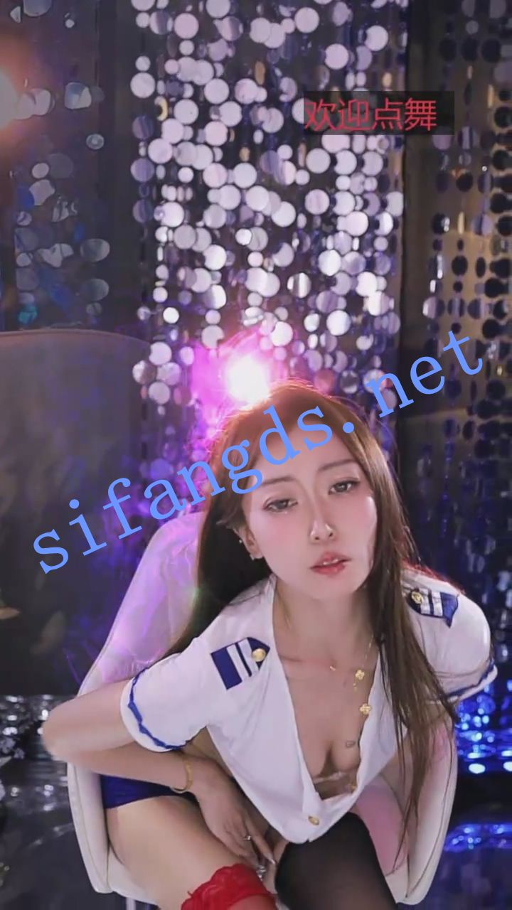 ⭐《漂漂直播》S23 深沟大奶 整活擦边大尺度抖奶骚舞 82V [5.4GB / 82V]