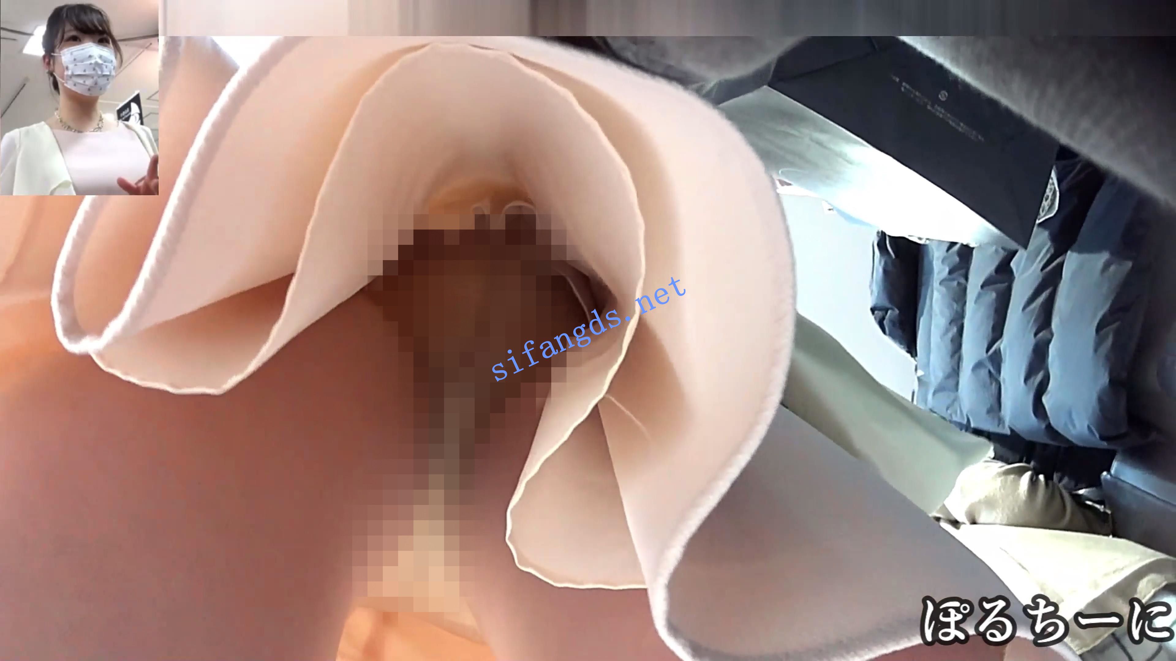 《日产精选》005参加完婚礼的粉裙美女。肉色丝袜半蹲被CD []