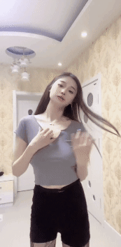 《快手抖音颜值精选25.6月合集》各路网红美女闪现露点走光 [1.68G 135V]