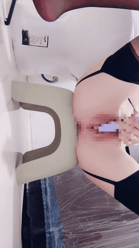 火爆尤物！,《175长腿嫩模》真空包臀淫湿牛仔贴脸开大喷！ []