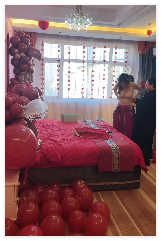 ❤️抖音《新娘》化妆间 婚房 写真 走光露点合集 [8.7G]