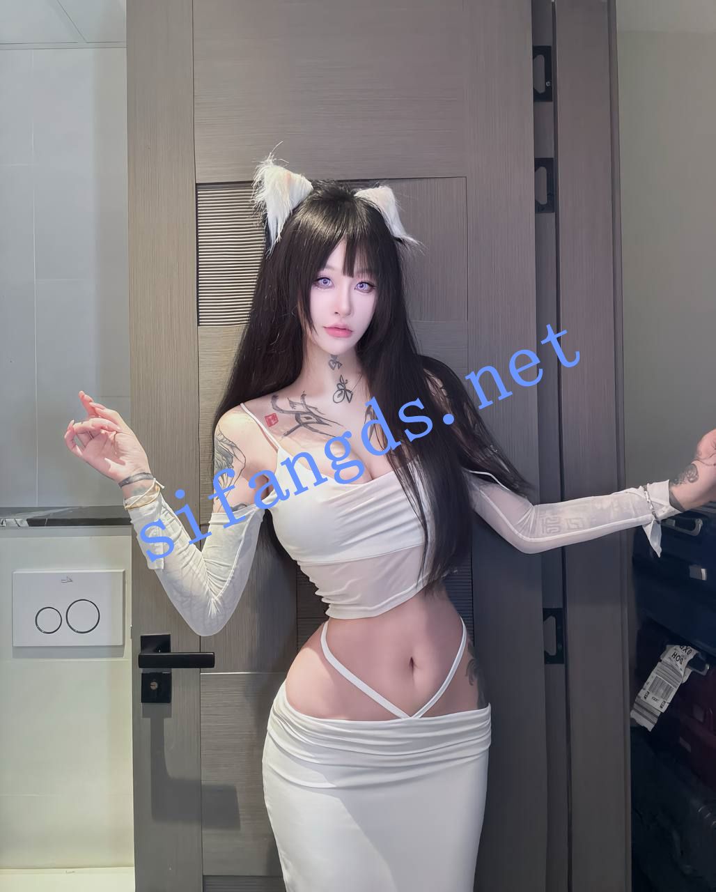 抖音网红女神《九条南无》写真群付费福利 []