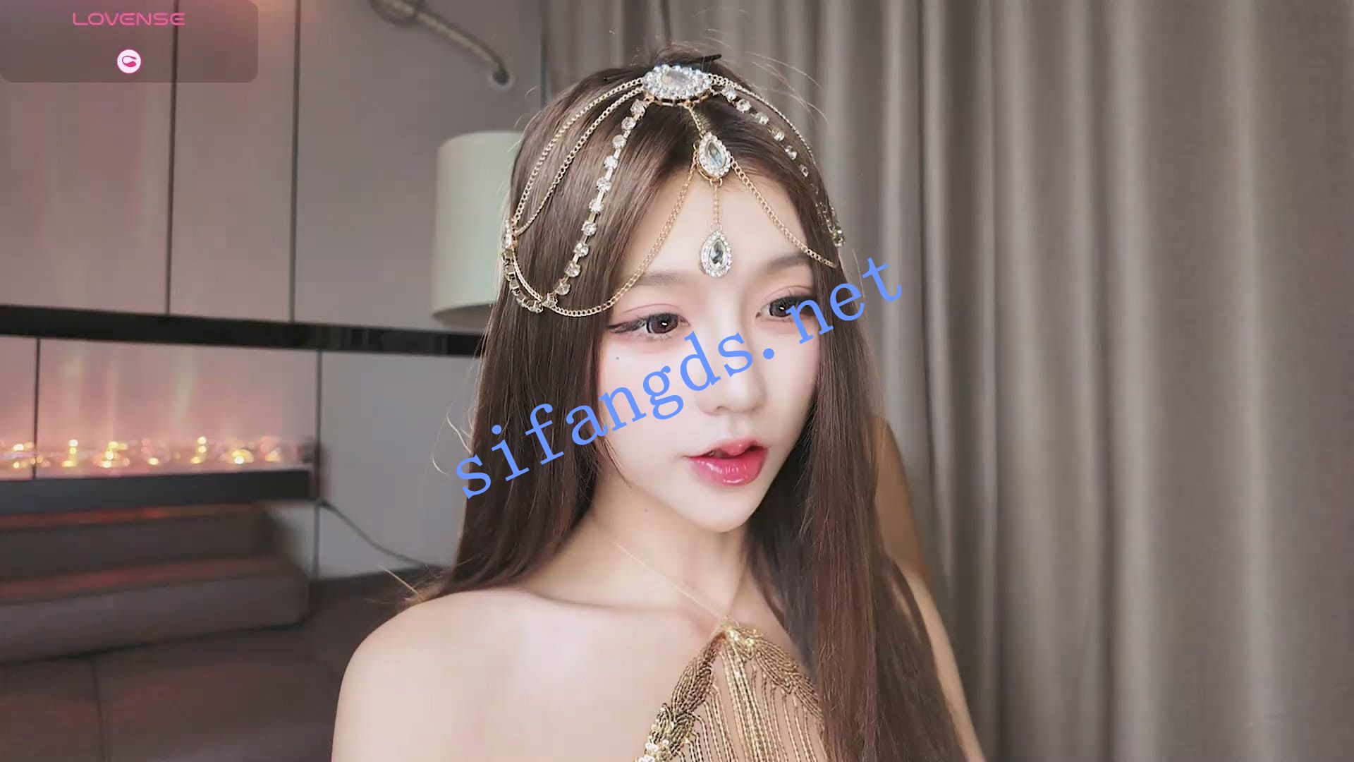 ♆ stripchat《Kiki--2025》性感女神,美腿丝袜,跳蛋黑牛,道具抽插 [10.9GB]