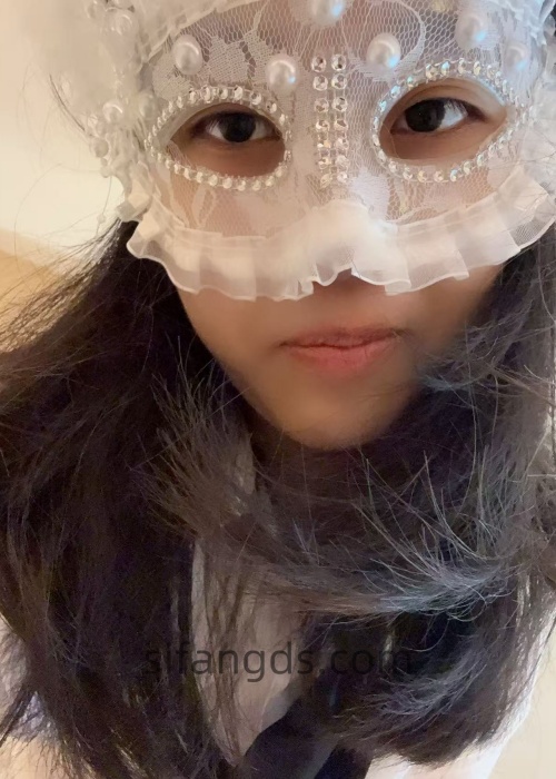 《少女时代》C罩杯的18岁女大学生主动奉献出处女膜 [14.5G（94P+13V）]
