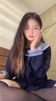 ♆《困困兔》眼镜女大生!  学生服,笔插,双指抠逼,流白浆,! [3.20GB]