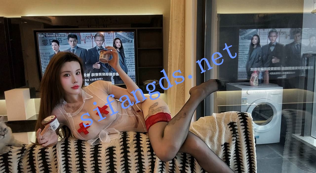 《重磅核弹》杭州巨乳健身模特 巨樱 7月最新福利 []