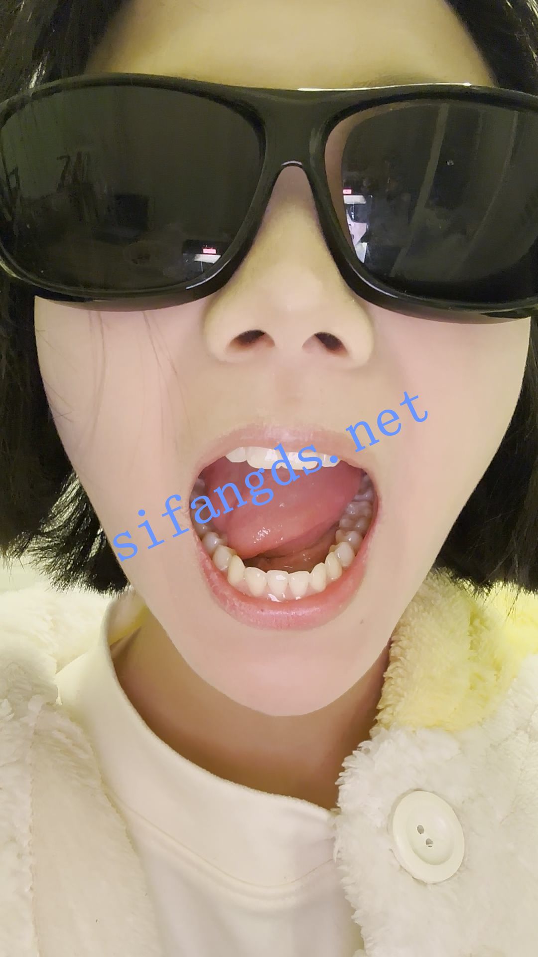ஐ恋物癖ஐ抖音网黄 颜值萌妹 口腔特写定制 牙齿干净无暇 [500M]