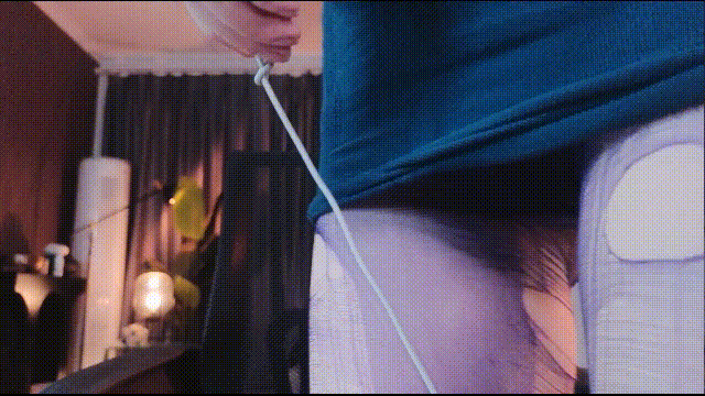 ✅虎牙 张爱玲-18  饥渴邻居少妇勾引剧情 撸管 摸B自慰等 [705M]