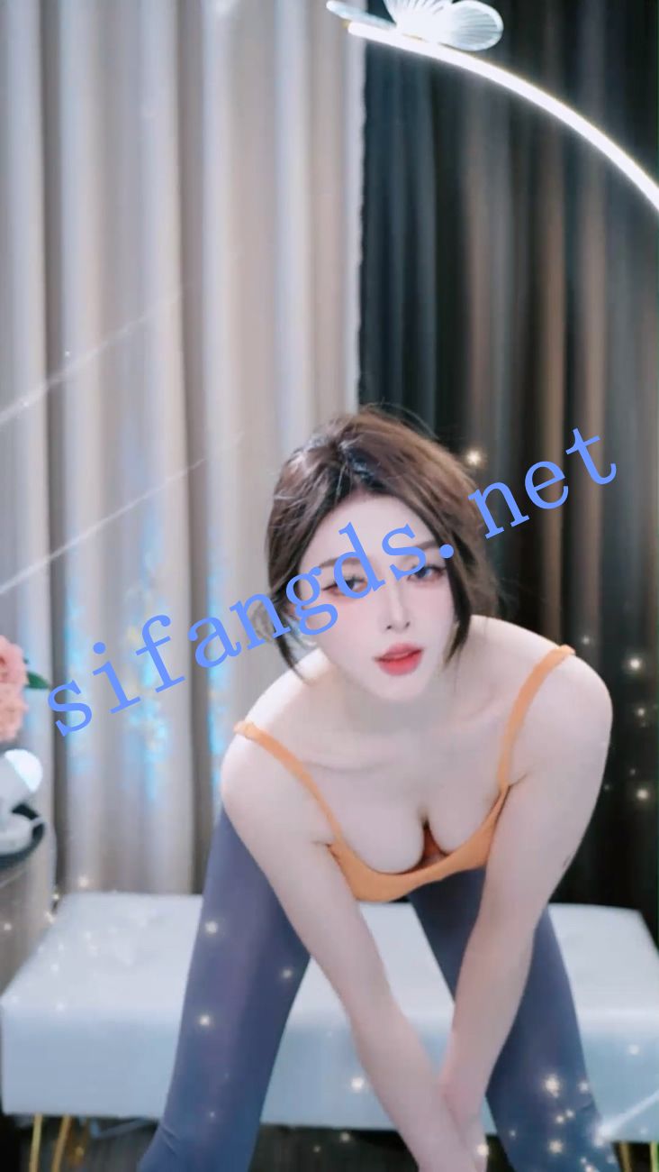 ⭐《畅聊直播》乔安 透视瑜伽裤丁字 大尺度诱惑骚舞  52V [5.4GB/ 52V]