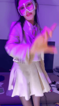 ♆♆《喷泉女皇大人》顶级御姐! 逆天长腿,裸舞,道具,喷水,! [12.8GB]