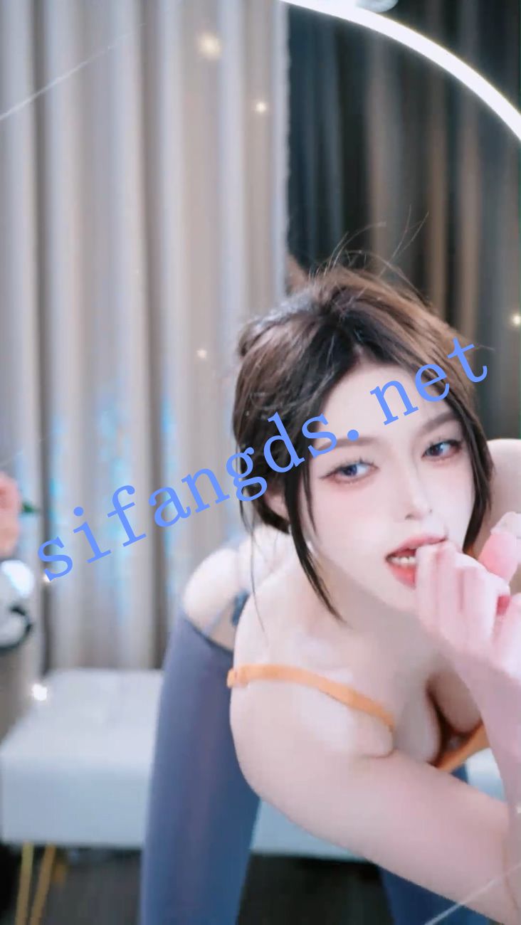 ⭐《畅聊直播》乔安 透视瑜伽裤丁字 大尺度诱惑骚舞  52V [5.4GB/ 52V]
